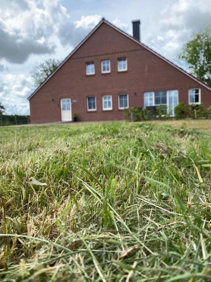 Landhaus "Alte Welt" Nordseekueste Osteel Buitenkant foto